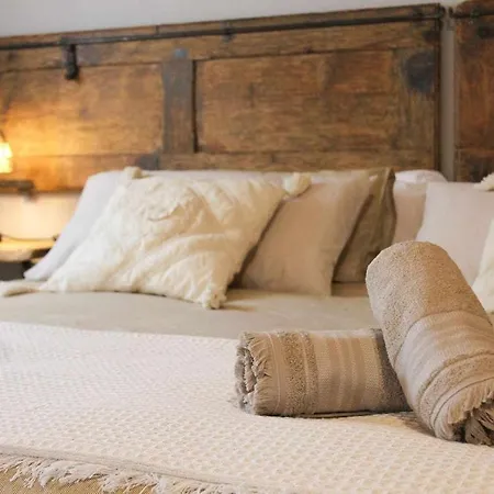 Casa El Tio Carrascon - Rural Hostel *